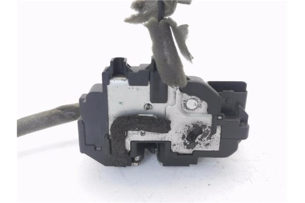 Recambio de cierre electromagnetico trasero izquierdo para nissan qashqai (j10) 1.5 360 referencia OEM IAM 82501JD900 82501JD90B