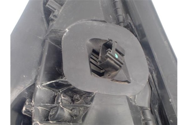 Recambio de piloto trasero derecho para citroen c1 1.0 sx referencia OEM IAM   