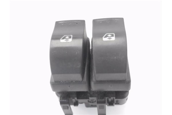 Recambio de mando elevalunas delantero izquierdo para nissan primastar furgón (x83) dci 100 referencia OEM IAM 057319A  