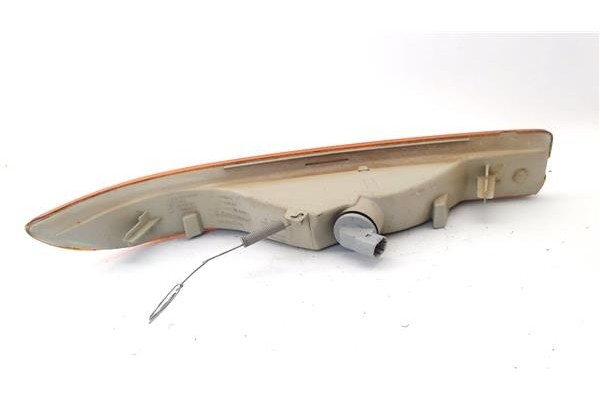 Recambio de intermitente delantero izquierdo para renault master ii furgón (fd) 2.2 dci 90 referencia OEM IAM 38230748  