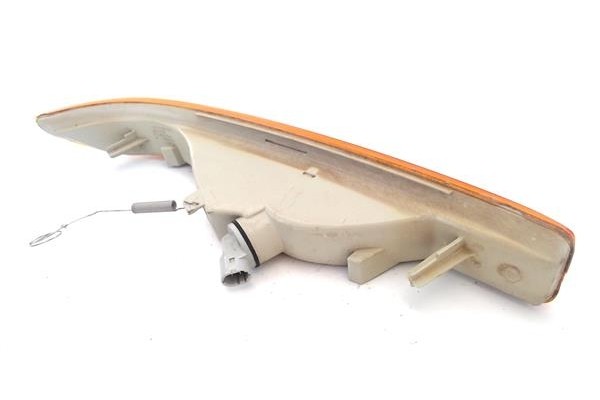 Recambio de intermitente delantero izquierdo para renault master ii furgón (fd) 2.2 dci 90 referencia OEM IAM 38230748  