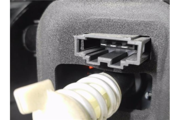 Recambio de piloto trasero derecho para volkswagen golf vi (5k1) 1.6 advance referencia OEM IAM 5K0945096M 992206 