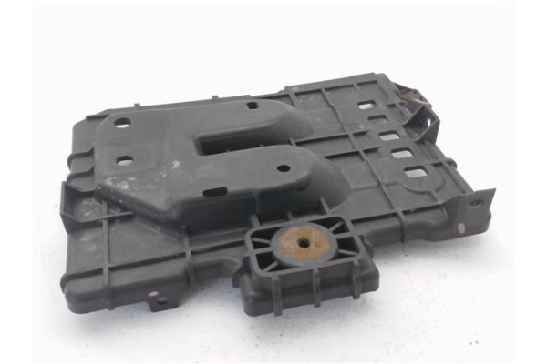 Recambio de soporte bateria para kia ceed sportswagon (ed) 2.0 emotion referencia OEM IAM 371502H000  