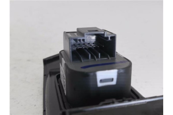 Recambio de mando elevalunas delantero izquierdo para seat ibiza (kj1) 1.0 style referencia OEM IAM 5G0959857F 1013034104S 