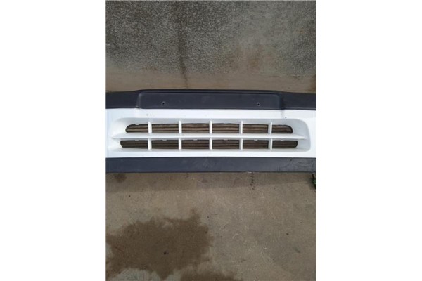 Recambio de paragolpes delantero para citroen saxo 1.6 vts 16v referencia OEM IAM 9617730777  