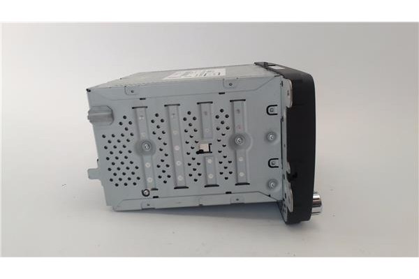 Recambio de radio / cd para volkswagen golf vi (5k1) 1.6 advance referencia OEM IAM 3C8035195  