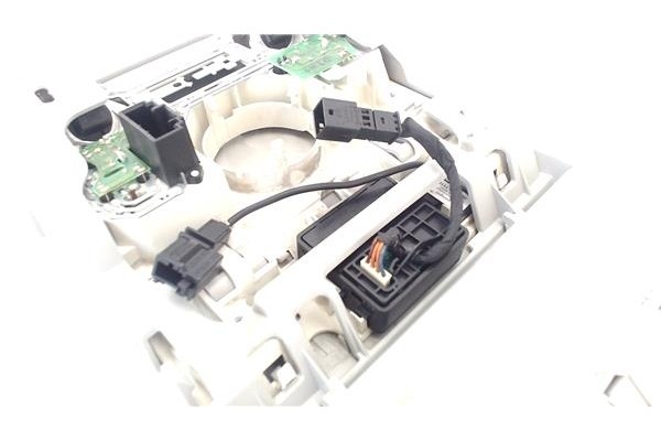 Recambio de luz delantero central techo para volkswagen golf vi (5k1) 1.6 advance referencia OEM IAM 1K0867489E  