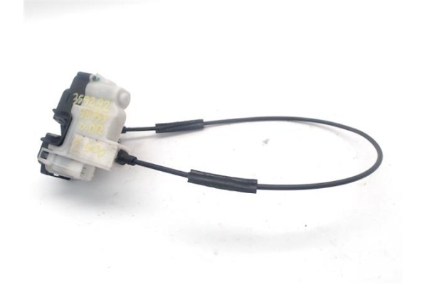 Recambio de cerradura puerta delantero derecha para fiat 500 1.3 d multijet referencia OEM IAM   