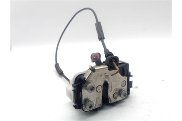 Recambio de cerradura puerta delantero derecha para fiat 500 1.3 d multijet referencia OEM IAM   