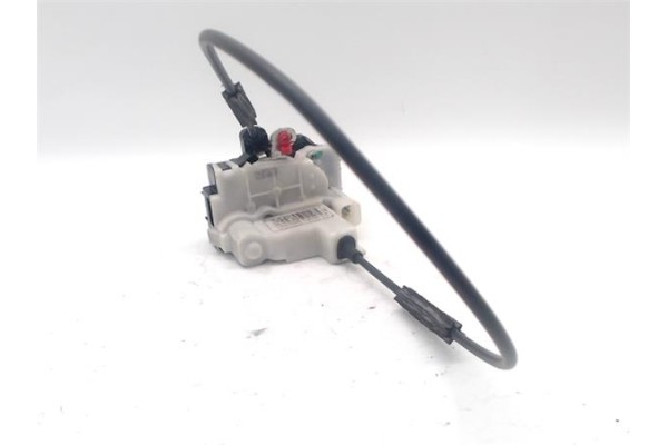 Recambio de cerradura puerta delantero derecha para fiat 500 1.3 d multijet referencia OEM IAM   
