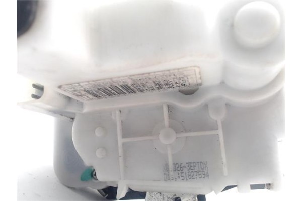 Recambio de cerradura puerta delantero derecha para fiat 500 1.3 d multijet referencia OEM IAM   