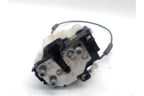 Recambio de cerradura puerta delantero izquierda para fiat 500 1.3 d multijet referencia OEM IAM   