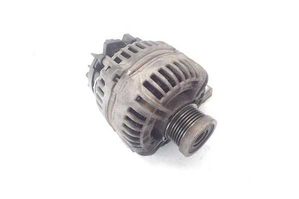 Recambio de alternador para volvo s60 berlina 2.4 d5 referencia OEM IAM 30667787  