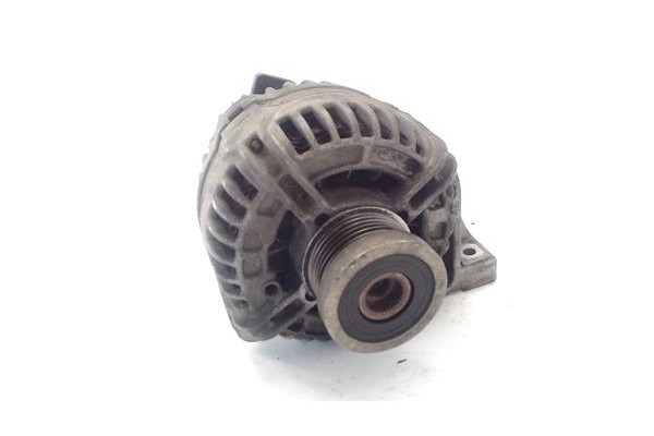 Recambio de alternador para volvo s60 berlina 2.4 d5 referencia OEM IAM 30667787  