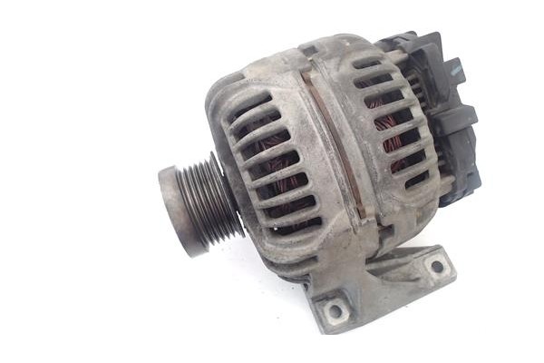 Recambio de alternador para volvo s60 berlina 2.4 d5 referencia OEM IAM 30667787  