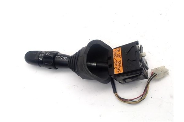 Recambio de mando de luces para chevrolet nubira wagon 2.0 cdx referencia OEM IAM   
