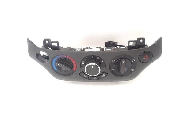 Recambio de mandos climatizador para chevrolet aveo hatchback 1.2 ls referencia OEM IAM T250LHDAC  