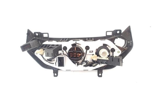 Recambio de mandos climatizador para chevrolet aveo hatchback 1.2 ls referencia OEM IAM T250LHDAC  