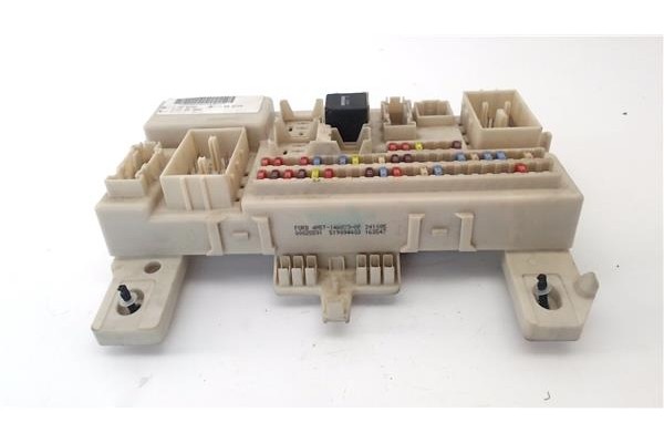 Recambio de caja fusibles/rele para ford focus ii (da_) 1.6 tdci referencia OEM IAM 4M5T14A073AF  