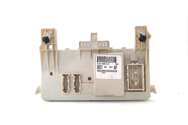 Recambio de caja fusibles/rele para ford focus ii (da_) 1.6 tdci referencia OEM IAM 4M5T14A073AF  