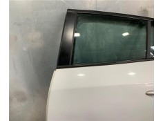 Recambio de puerta trasero izquierda para renault megane iii berlina 5p 1.5 expression referencia OEM IAM 821003885R  