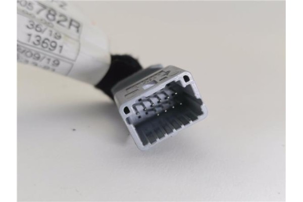 Recambio de sensor lluvia para renault clio v 1.0 business referencia OEM IAM 241605782R  