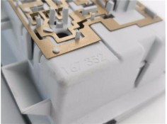 Recambio de luz trasero central techo para opel astra k berlina 5p 1.6 dynamic referencia OEM IAM 167352  