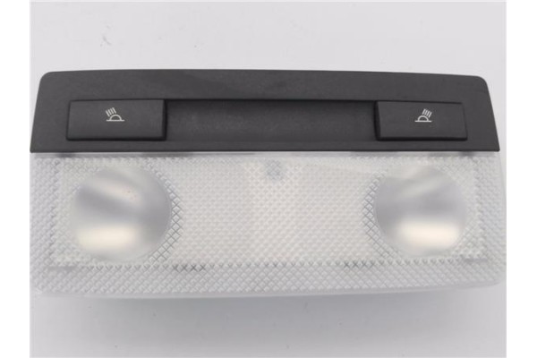 Recambio de luz trasero central techo para opel astra k berlina 5p 1.6 dynamic referencia OEM IAM 167352  