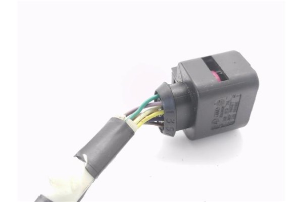 Recambio de retrovisor electrico derecho para seat ibiza (kj1) 1.0 style referencia OEM IAM E9026684  