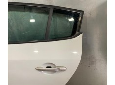 Recambio de puerta trasero izquierda para renault megane iii berlina 5p 1.5 expression referencia OEM IAM 821003885R  