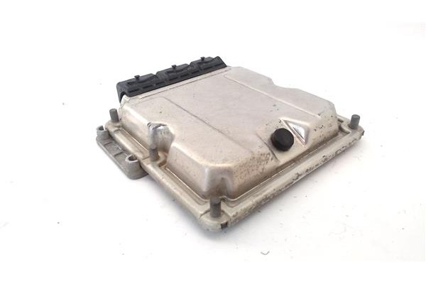 Recambio de centralita para renault master ii furgón (fd) 2.2 dci 90 referencia OEM IAM 0281010320  