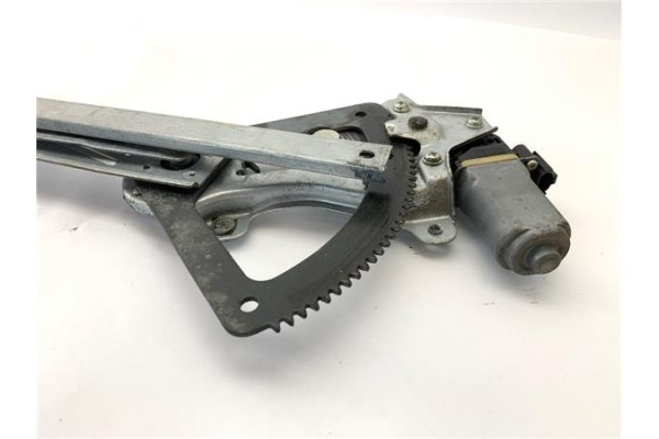 Recambio de mecanismo elevalunas delantero izquierdo para chevrolet aveo hatchback 1.2 ls referencia OEM IAM 95015329  
