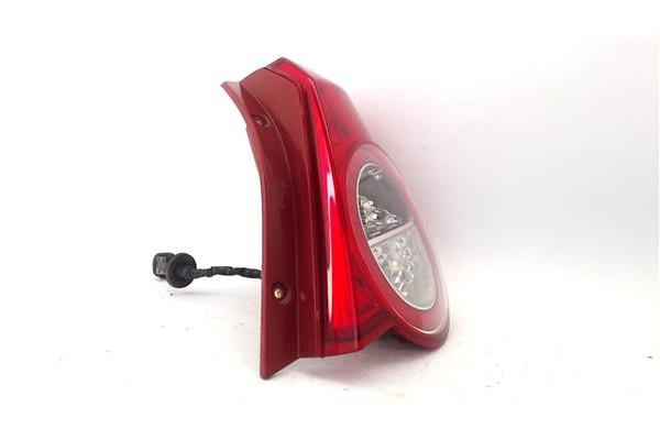 Recambio de piloto trasero derecho para chevrolet aveo hatchback 1.2 ls referencia OEM IAM 95952067  