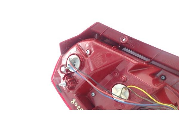 Recambio de piloto trasero derecho para chevrolet aveo hatchback 1.2 ls referencia OEM IAM 95952067  