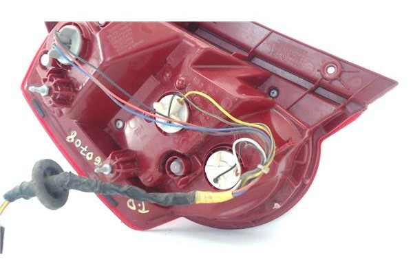 Recambio de piloto trasero derecho para chevrolet aveo hatchback 1.2 ls referencia OEM IAM 95952067  