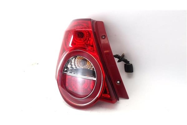 Recambio de piloto trasero izquierdo para chevrolet aveo hatchback 1.2 ls referencia OEM IAM 95952066  