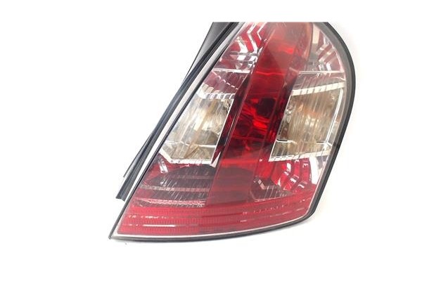 Recambio de piloto trasero derecho para fiat stilo (192) 1.9 jtd (192_xe1a) referencia OEM IAM 46823705  