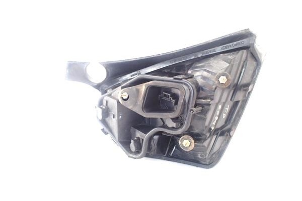 Recambio de piloto trasero derecho para fiat stilo (192) 1.9 jtd (192_xe1a) referencia OEM IAM 46823705  