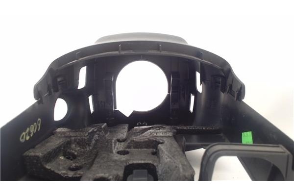 Recambio de embellecedor columna direccion para citroen c3 picasso 1.6 exclusive referencia OEM IAM 320010116280300  