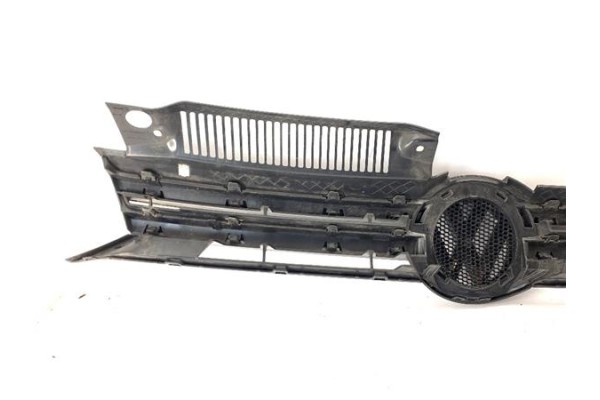 Recambio de rejilla capo para volkswagen golf vi (5k1) 1.6 advance referencia OEM IAM ZSB5K0853651  
