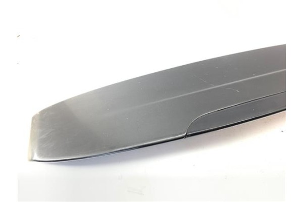 Recambio de aleron trasero para renault clio ii fase ii (b/cb0) 1.5 authentique referencia OEM IAM 7700427352  