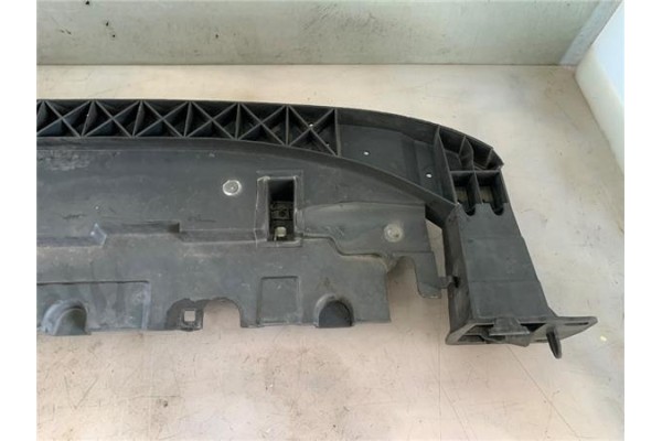 Recambio de refuerzo paragolpes para citroen c3 picasso 1.6 exclusive referencia OEM IAM 9681778180  