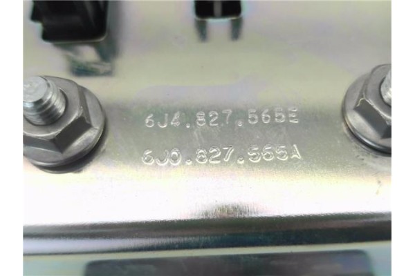 Recambio de maneta exterior porton para seat ibiza (kj1) 1.0 style referencia OEM IAM 6J4827565E 6J0827565A 