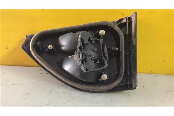 Recambio de piloto interior izquierdo para renault megane i classic (la0) 1.9 d europa referencia OEM IAM 7700838532  