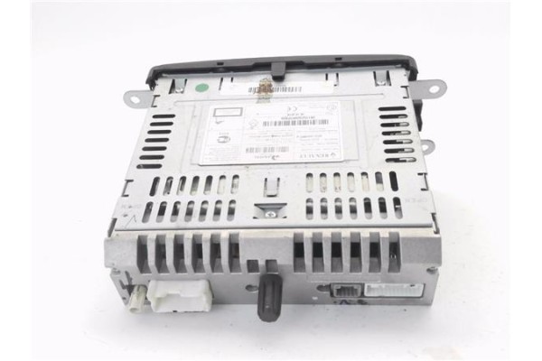 Recambio de autoradio para dacia dokker 1.5 essential referencia OEM IAM 281152320R AGC0060RFA 