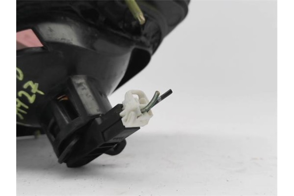 Recambio de piloto porton trasero derecho para nissan primera berlina (p11) 2.0 referencia OEM IAM   