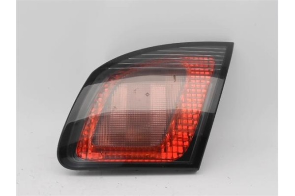 Recambio de piloto porton trasero derecho para nissan primera berlina (p11) 2.0 referencia OEM IAM   