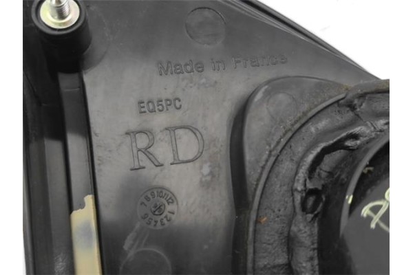 Recambio de piloto porton trasero derecho para nissan primera berlina (p11) 2.0 referencia OEM IAM   