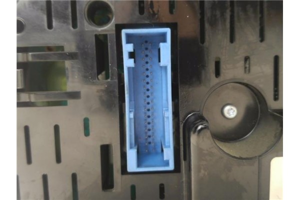 Recambio de cuadro completo para audi a3 sportback (8pa) 2.0 tdi ambiente referencia OEM IAM 8P0920930R 110080297018 