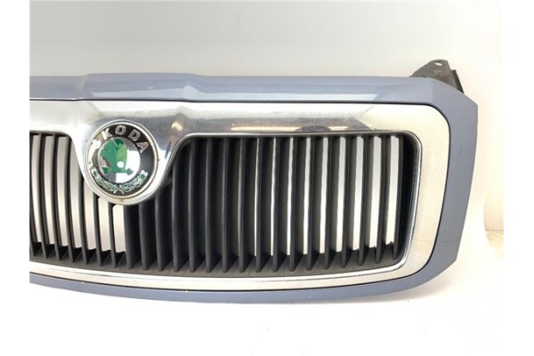 Recambio de rejilla capo para skoda superb (3u4) 1.9 tdi referencia OEM IAM 3U08536510  